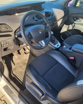 Renault Grand Scenic cena 17500 przebieg: 220300, rok produkcji 2011 z Bełchatów małe 172